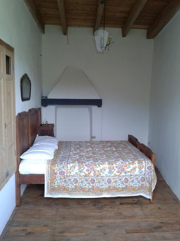 Rural House Rondini Hotel Camposasco Eksteriør billede